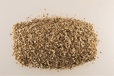 Photograph of a pile of vermiculite.